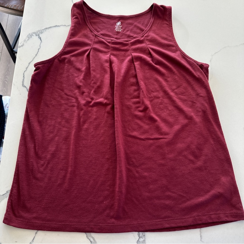 Gaiam Tank - Picture 2 of 5